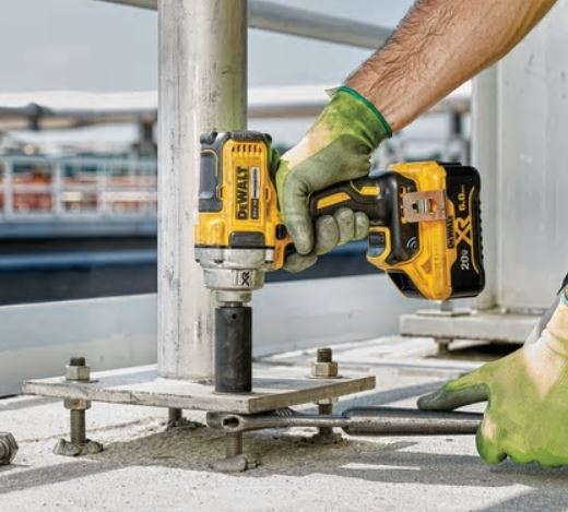 DEWALT_Wrench_a6476_0.jpg DEWALT_Wrench_a6476_0.jpg