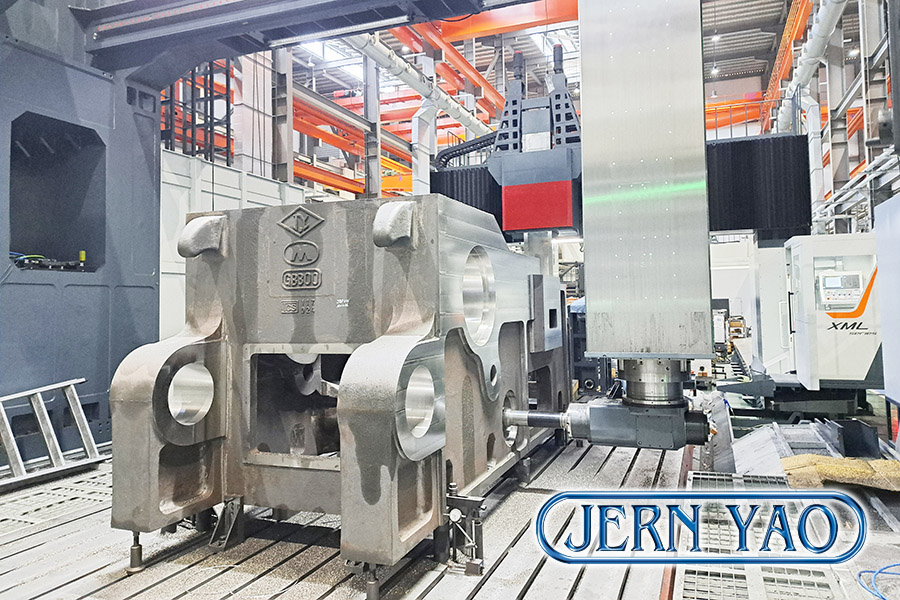 Jern_Yao_5_face_CNC_milling_machine_8700_0.jpg Jern_Yao_5_face_CNC_milling_machine_8700_0.jpg