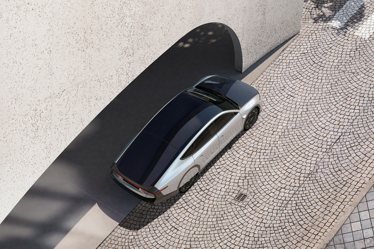lightyear_0_solar_car_EV2_8163_0.jpg