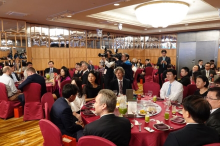 F_REYHER_Asia_Pacific_a5956_3.jpg F_REYHER_Asia_Pacific_a5956_3.jpg