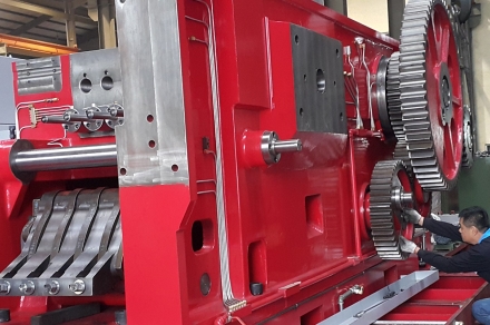 Yeswin_Machinery_a6008_1.jpg Yeswin_Machinery_a6008_1.jpg