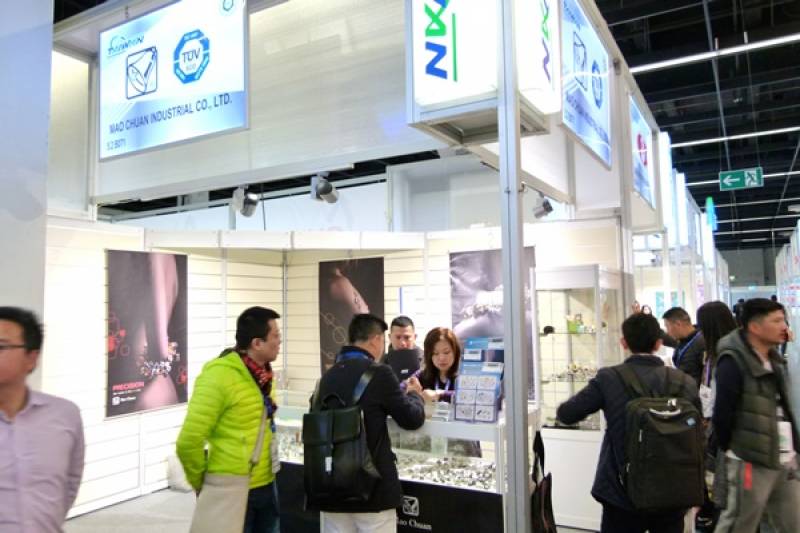 INTERNATIONAL-HARDWARE-FAIR-COLOGNE-Mao-Chuan.jpg