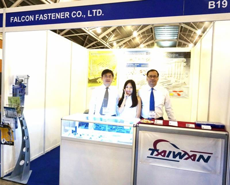 TORQUE-EXPO-SINGAPORE-Falcon.jpg