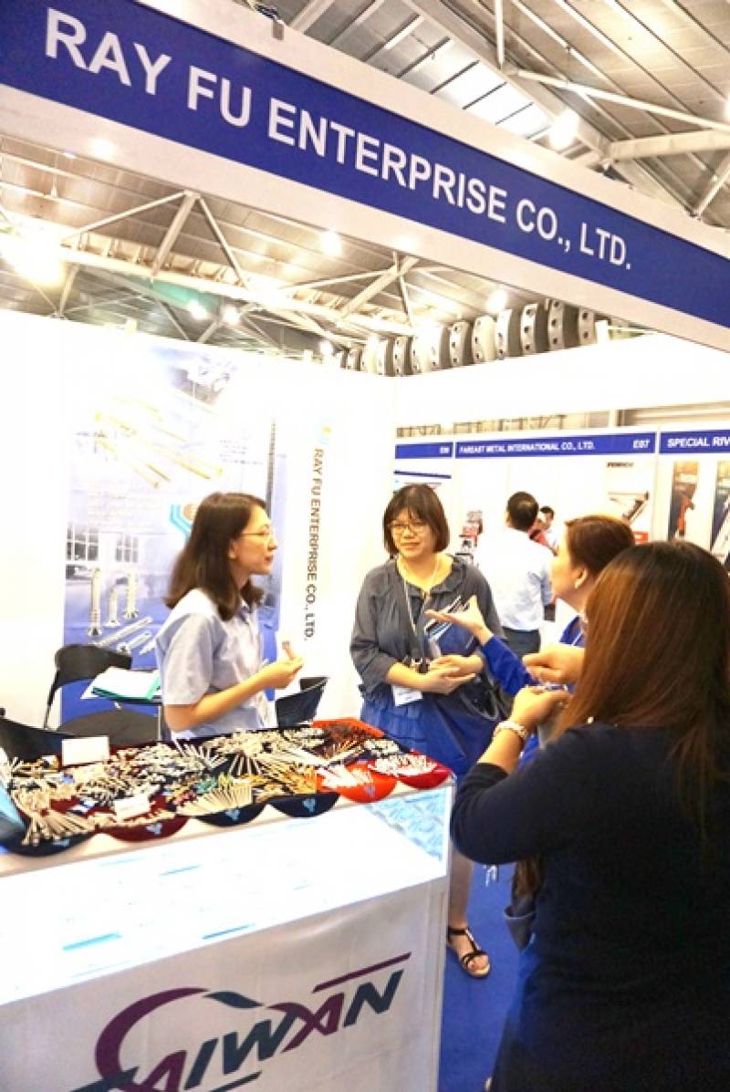 TORQUE-EXPO-SINGAPORE-fary.jpg