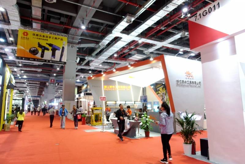 CHINA-INTERNATIONAL-HARDWARE-SHOW-7.jpg