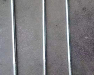 Blue zinc full body L anchor bolt from factory(HEBEI CHAISHI NEW ENERGY TECHNOLOGY CO., LTD.)