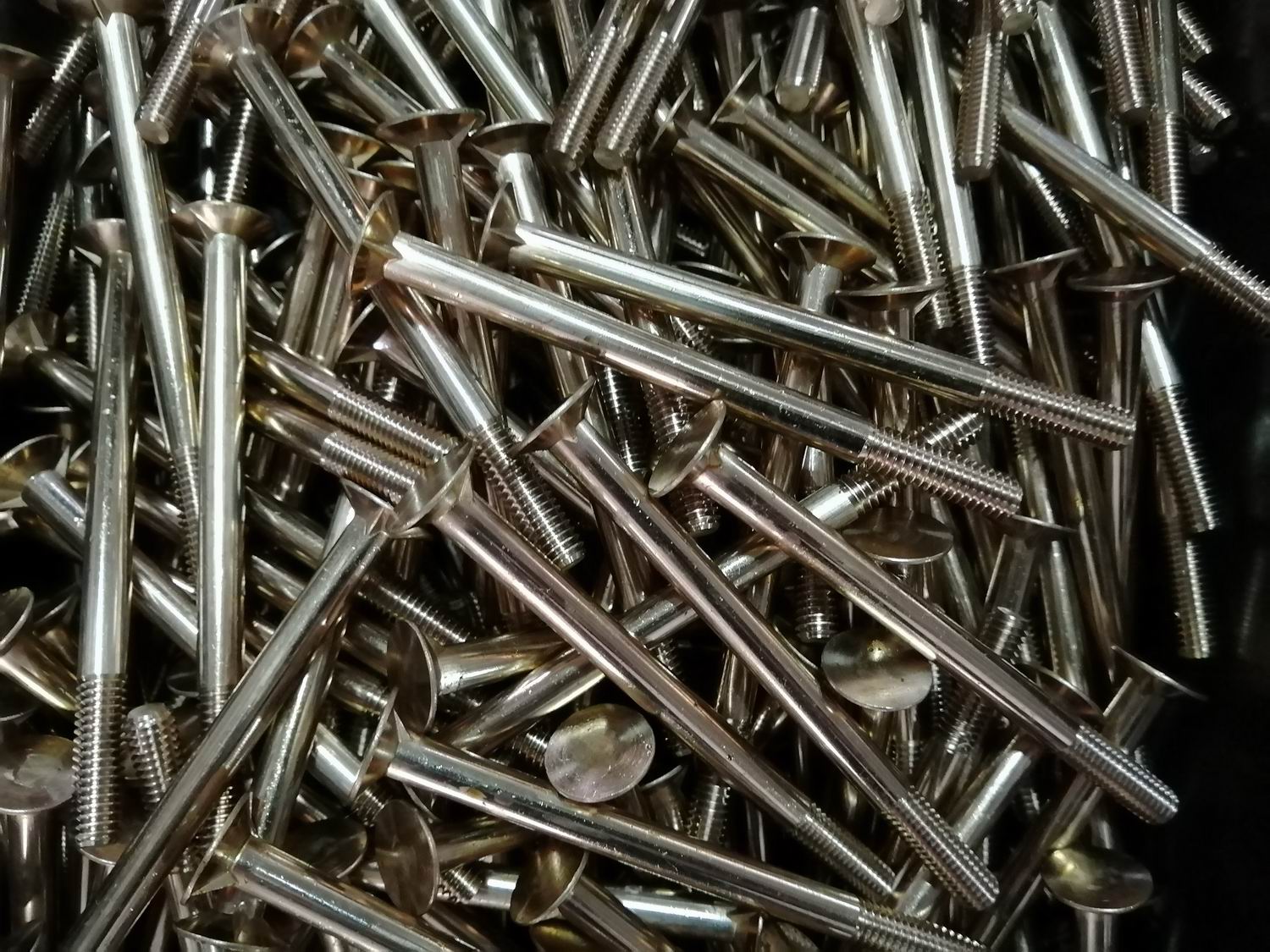 seller information : Silicon Bronze Fin Neck Flat Head Bolts