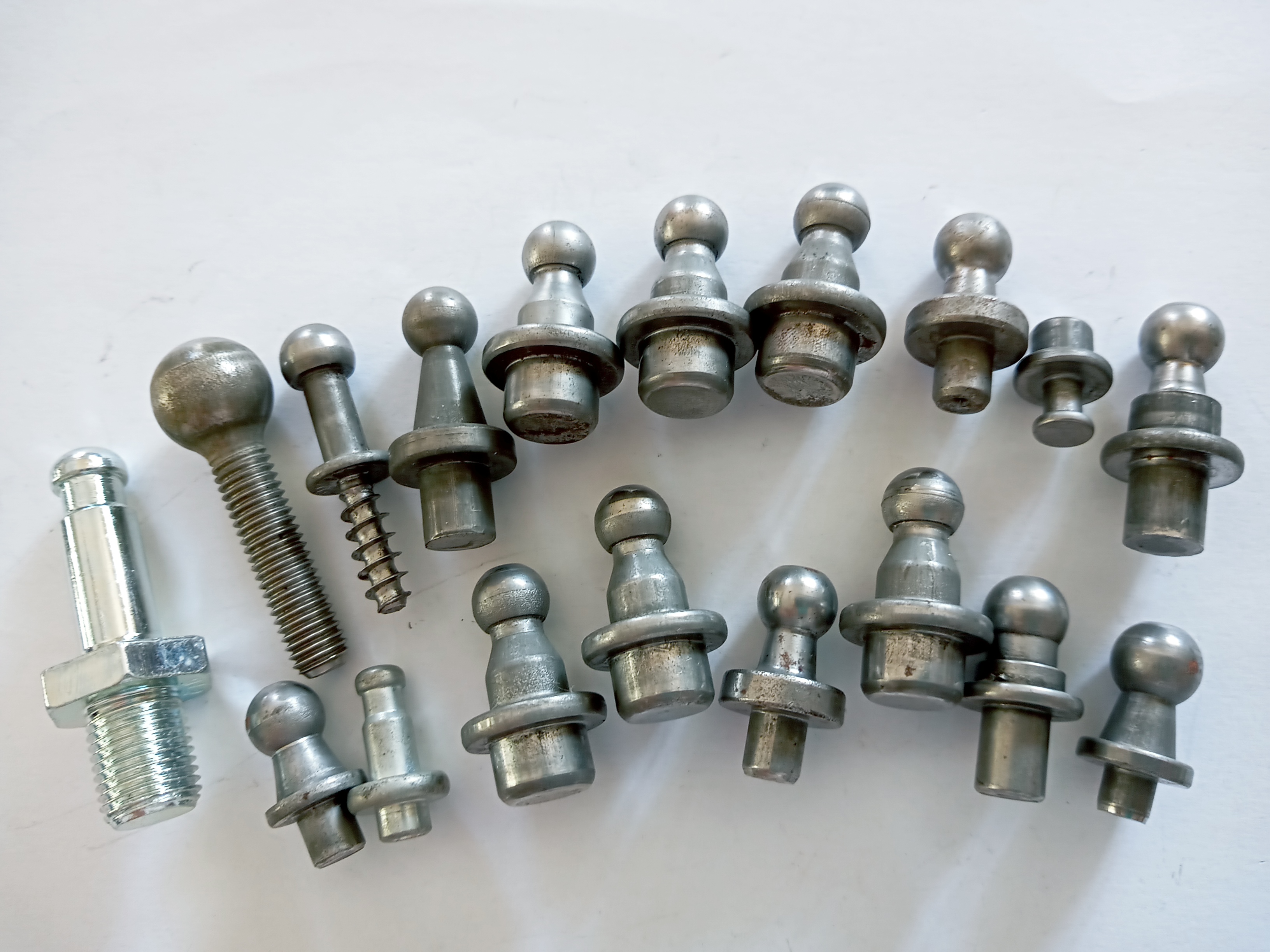 seller information : T Bolts(Screws) & Open Die Screws-Shun Den Iron ...